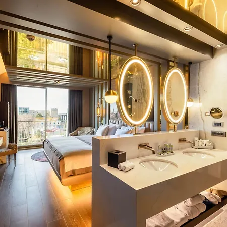 Merit Starlit & Residences 5*