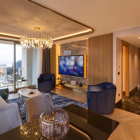 מלון Merit Starlit & Residences 5*