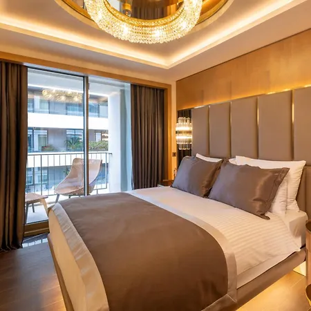 Merit Starlit & Residences מלון 5*