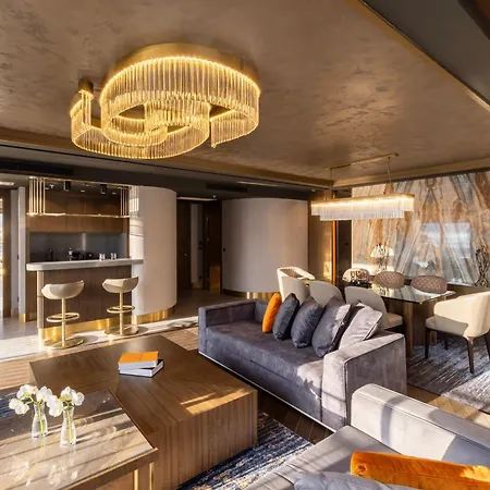 Merit Starlit & Residences מלון