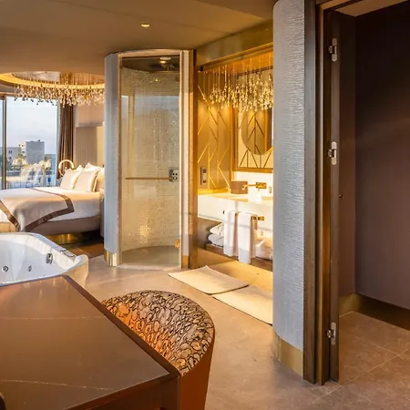 מלון Merit Starlit & Residences בודווה