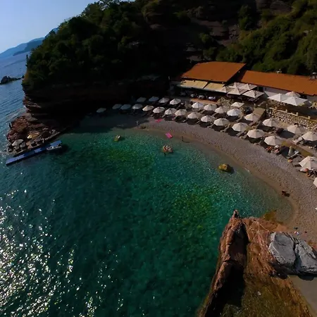 Merit Starlit & Residences Hotel Budva